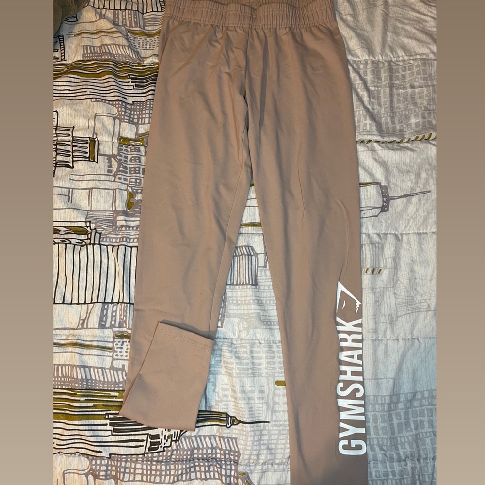 Pink/Beige Gymshark leggings!